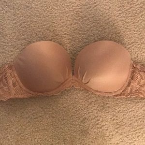 Victoria’s Secret strapless bra